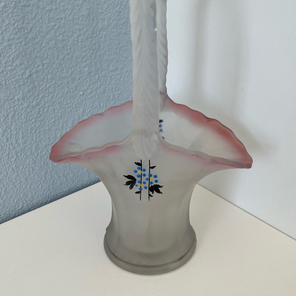 Vintage Westmoreland Frosted Pink and Gray Vase - Picture 7 of 7